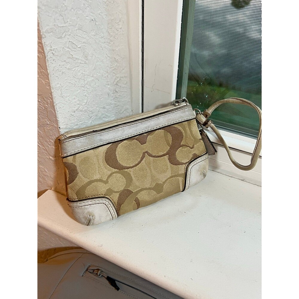 Vintage Coach Y2K Tan and Cream Canvas and Leather Wristlet Wallet - Picture 3 of 10